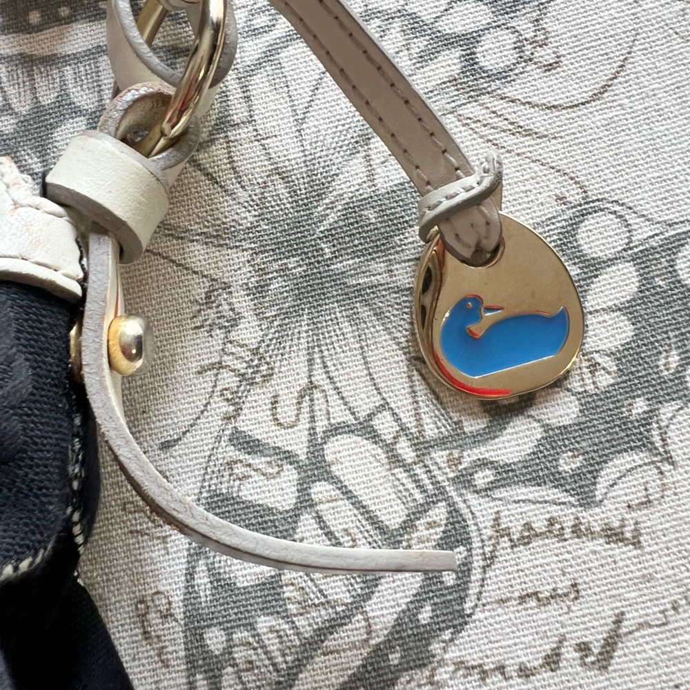 Dooney & Bourke Nautical Knot Bag in Black & Cream - Picture 7 of 15